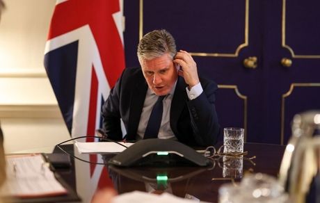 ادعای اسکای نیوز: نخست وزیر انگلیس با رئیس جمهور ایران گفت و گو کرد