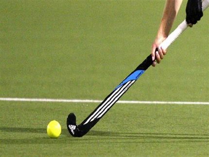 همدان میزبان مسابقات هاکی قهرمانی بانوان کشور شد