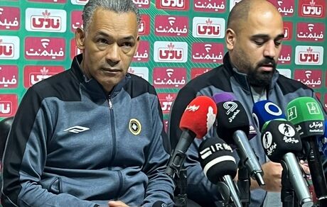 سرمربی سپاهان: قول می‌دهم بهتر شویم / تراکتور اتوبوسی دفاع کرد