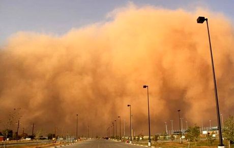 فعال شدن گردوغبار تالاب گاوخونی بلای جان استان اصفهان