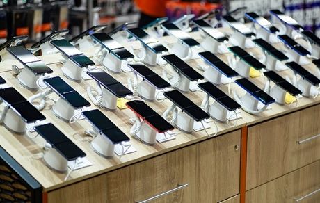 سامسونگ بالاتر از اپل و شیائومی برترین برند بازار موبایل اروپا شد
