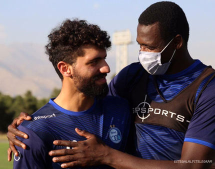 دانشگر عذرخواهی کرد و در تمرین استقلال حاضر شد