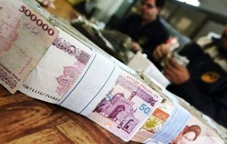 حداقل حقوق کارمندان دولت به ۸ میلیون تومان نزدیک شد