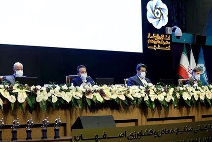 تکذیب دخالت دولت در گران کردن ارز