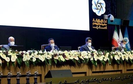 تکذیب دخالت دولت در گران کردن ارز