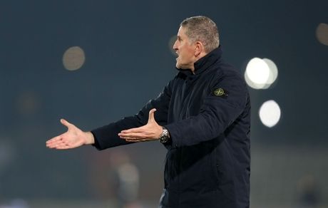 انتقاد سرمربی پرسپولیس از مدافعان: گل‌هایی که خوردیم شرم آور بود