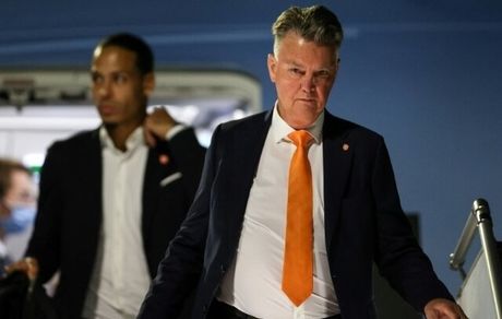 فان خال: هواداران حق دارند جام جهانی را تحریم کنند