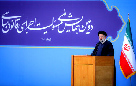 همه نیازهای انسان معاصر در قانون اساسی جمهوری اسلامی لحاظ شده است