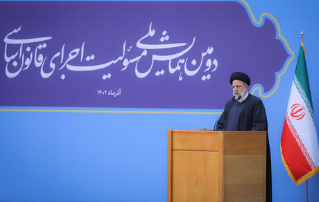 همه نیازهای انسان معاصر در قانون اساسی جمهوری اسلامی لحاظ شده است