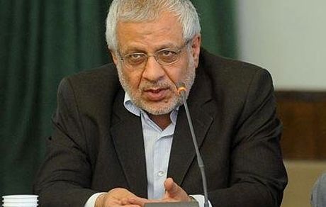 بادامچیان: اغلب اقتصاددانان با حذف ارز ۴۲۰۰ تومانی مخالف بودند