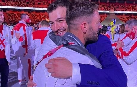 المپیک ۲۰۲۰: دیدار دو برادر سوری بعد از سال‌ها در المپیک در قالب دو پرچم مختلف