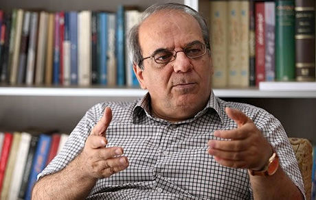 عباس عبدی:مگر مردم نام متخلفان را حفظ می‌کنند؟ تازه حفظ کنند چه فایده‌ای برای آنان دارد؟ 