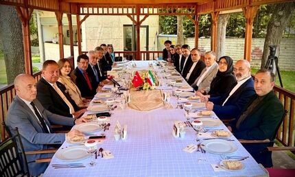 ترکیه آماده مشارکت در بازسازی و توسعه اقتصادی ایران