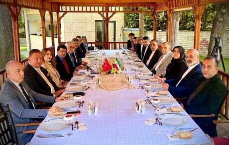 ترکیه آماده مشارکت در بازسازی و توسعه اقتصادی ایران