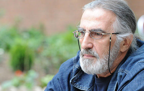 انتقاد تند فریدون شهبازیان از «عصر جدید» و به بیراهه رفتن خواننده جوانش