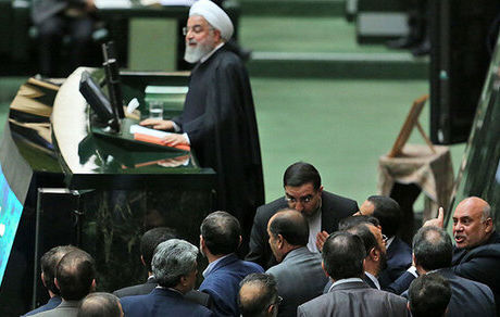 مخالفت مجلس با با حضور مجازی روحانی در جلسه رای اعتماد