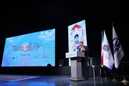 خیرین مدرسه ساز الگویی برای مردمی سازی اقتصاد هستند