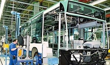  راه اندازی مجدد خط تولید اتوبوس بعد از ۸ سال در ایرانخودرودیزل