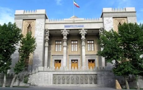 ایران، سفیر انگلیس را فراخوند