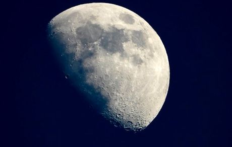 کره ماه هم غارت می‌شود!