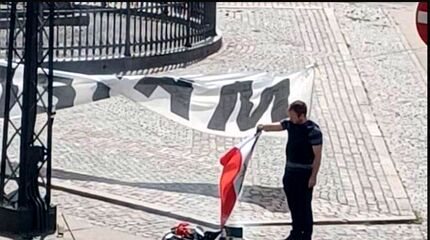 این بار گروهی افراطی در دانمارک، به قرآن هتک حرمت کردند
