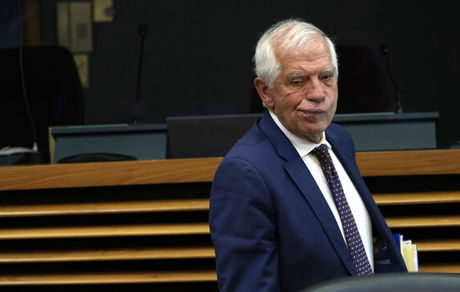 بورل: اقدامات روسیه پایان یافتن جنگ را غیرممکن می‌کند