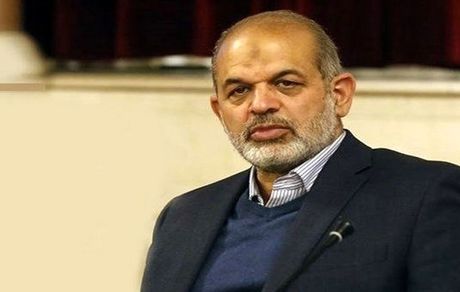 وزیر کشور در بدو ورود به خوی: اقدامات خوبی برای زلزله‌زدگان انجام شده است