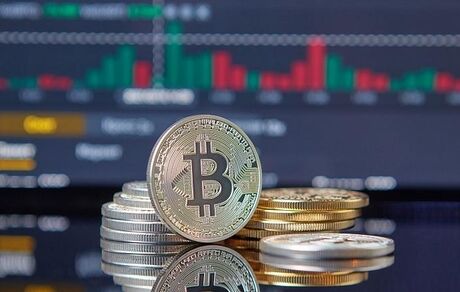 بیت کوین به ۶۵ هزار دلار نزدیک شد 