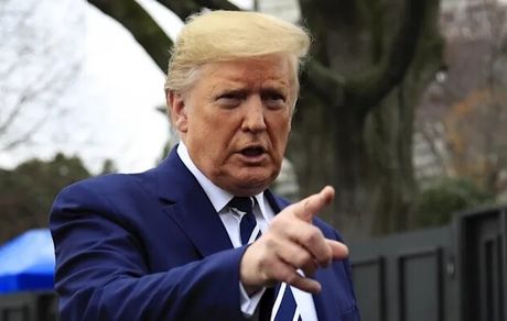 ترامپ: من نبودم، ۱۰۰ میلیون تن از کرونا می‌مردند