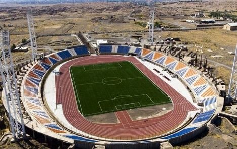 وعده جدید تکمیل ورزشگاه ۱۵ هزار نفری زنجان تا پایان سال آینده