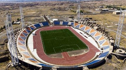 وعده جدید تکمیل ورزشگاه ۱۵ هزار نفری زنجان تا پایان سال آینده