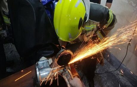 گیرکردن دست یک نوجوان ۱۶ ساله در یک چرخ‌گوشت صنعتی