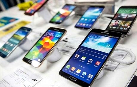 اعلام تعرفه واردات انواع گوشی‌های تلفن همراه در سال ۱۴۰۲