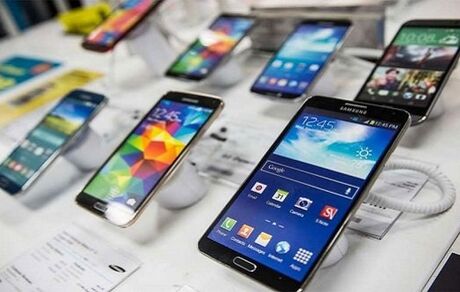 اعلام تعرفه واردات انواع گوشی‌های تلفن همراه در سال ۱۴۰۲