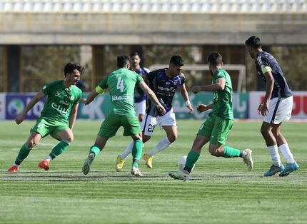نبرد پیکان و ذوب آهن برنده نداشت