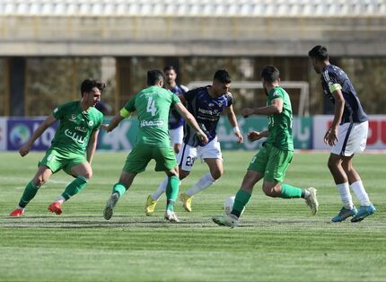 نبرد پیکان و ذوب آهن برنده نداشت