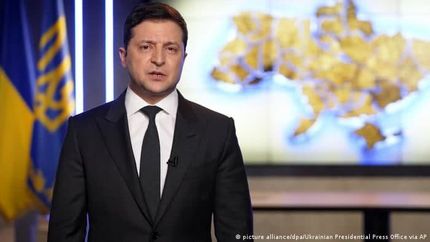 رئیس جمهور اوکراین: کشور را ترک نمی‌کنم و از آن دفاع می‌کنم