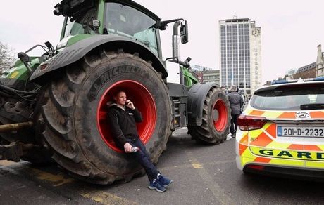 تظاهرات اعتراضی در ایرلند بدلیل افزایش قیمت سوخت