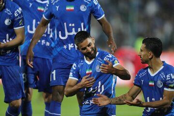 پنجره نقل و انتقالاتی استقلال باز شد