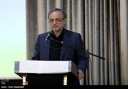 وزیر صنعت: موانع تولید و امضاهای طلایی حذف می‌شوند