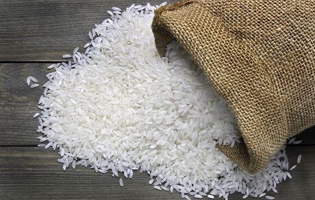 ۱۰ کشتی برنج در راه ایران/واردکنندگان مردد شدند!