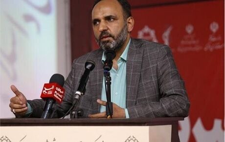 معاون مطبوعاتی: فضای رسانه‌ای امروز به چند صفحه روزنامه و بنر تبلیغاتی محدود نمی‌شود
