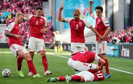 شوک دوباره به فوتبال / حادثه بازیکن دانمارک بازی یورو ۲۰۲۰ را لغو کرد