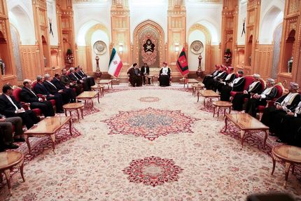 بیانیه مشترک ایران و عمان: تصمیمات تهران و مسقط برای توسعه همکاری ها و گشودن باب های جدیدی از شراکت اقتصادی