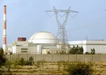 اصابت پرتابه دشمن به نزدیکی نیروگاه اتمی بوشهر