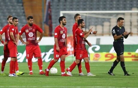 بازی پرسپولیس- فولاد به تعویق افتاد
