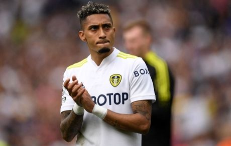 بالاخره بارسلونا با لیدز برای جذب بازیکن برزیلی به توافق رسید