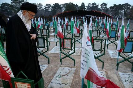 خون مطهر شهدا حقانیت جمهوری اسلامی را بر جبین تاریخ ثبت کرد