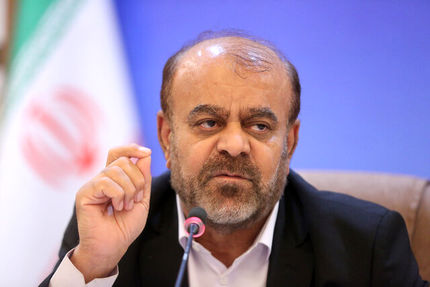 وزیر راه و شهرسازی: کشورهای همسایه برای تعمیر هواپیماهایشان از ما درخواست می‌کنند