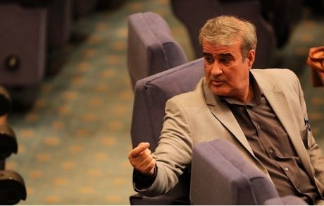 دربی با ۱۵ هزار تماشاگر برگزار می‌شود